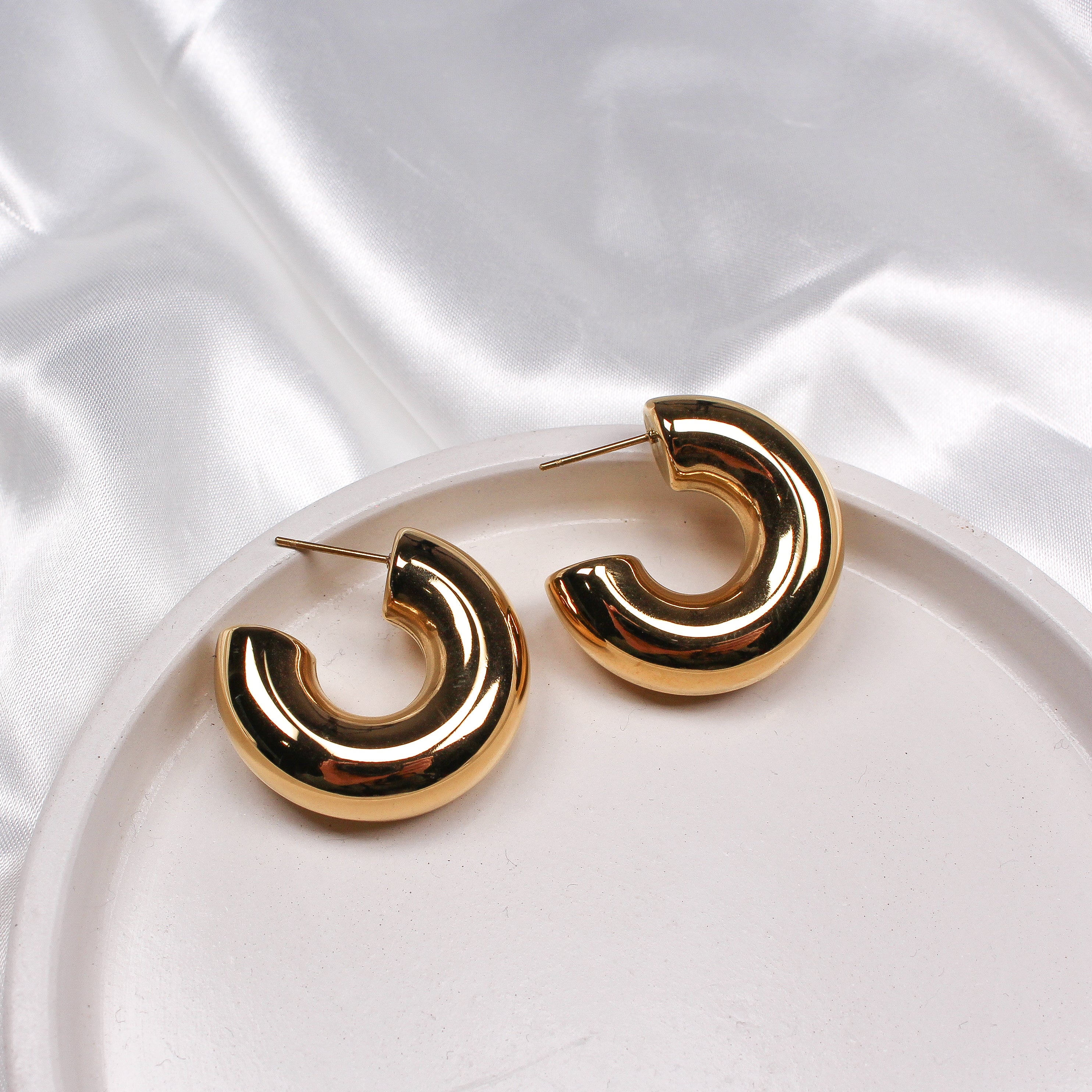 SIENNA EARRINGS GOLD - Black & Bloom