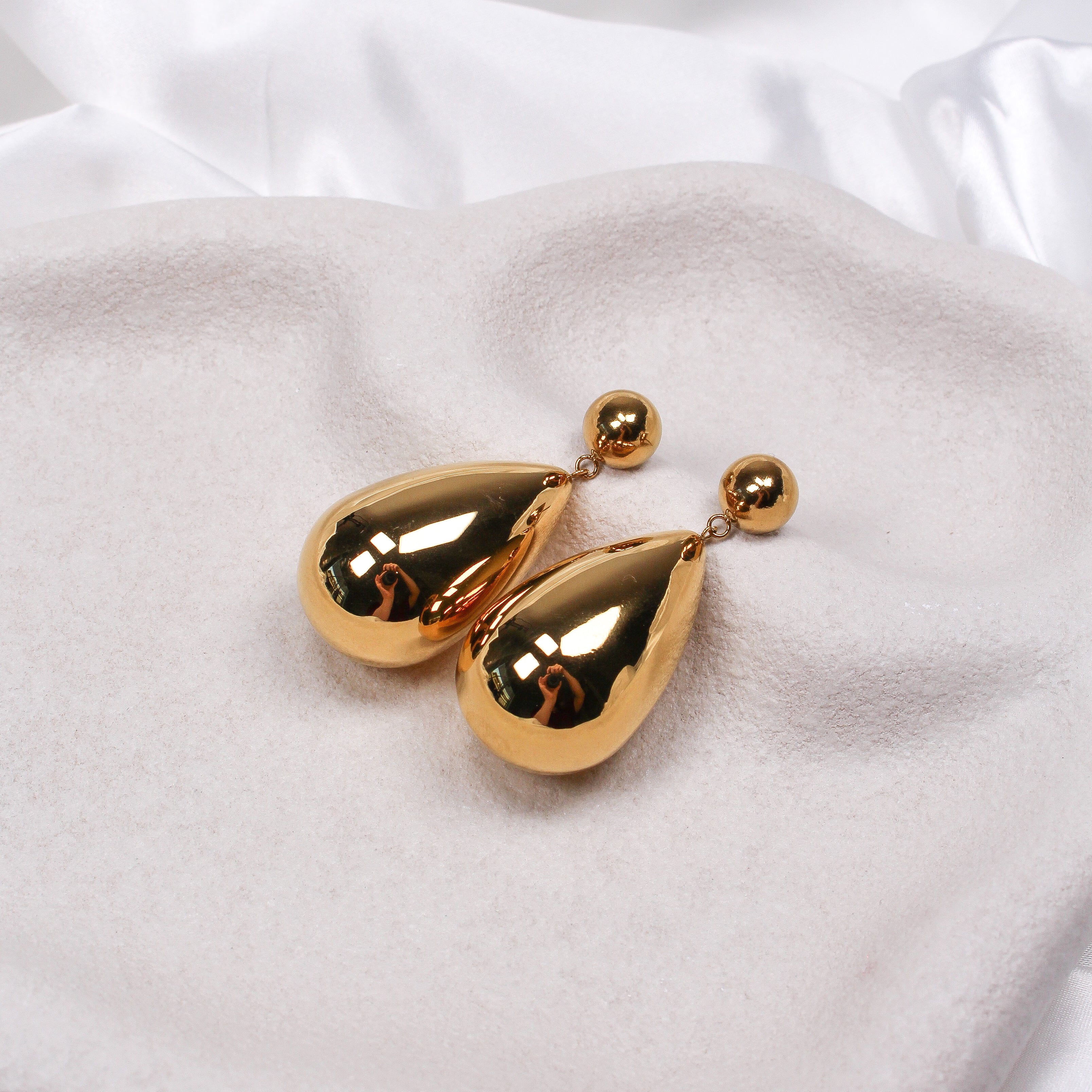 KAI EARRINGS - Black & Bloom