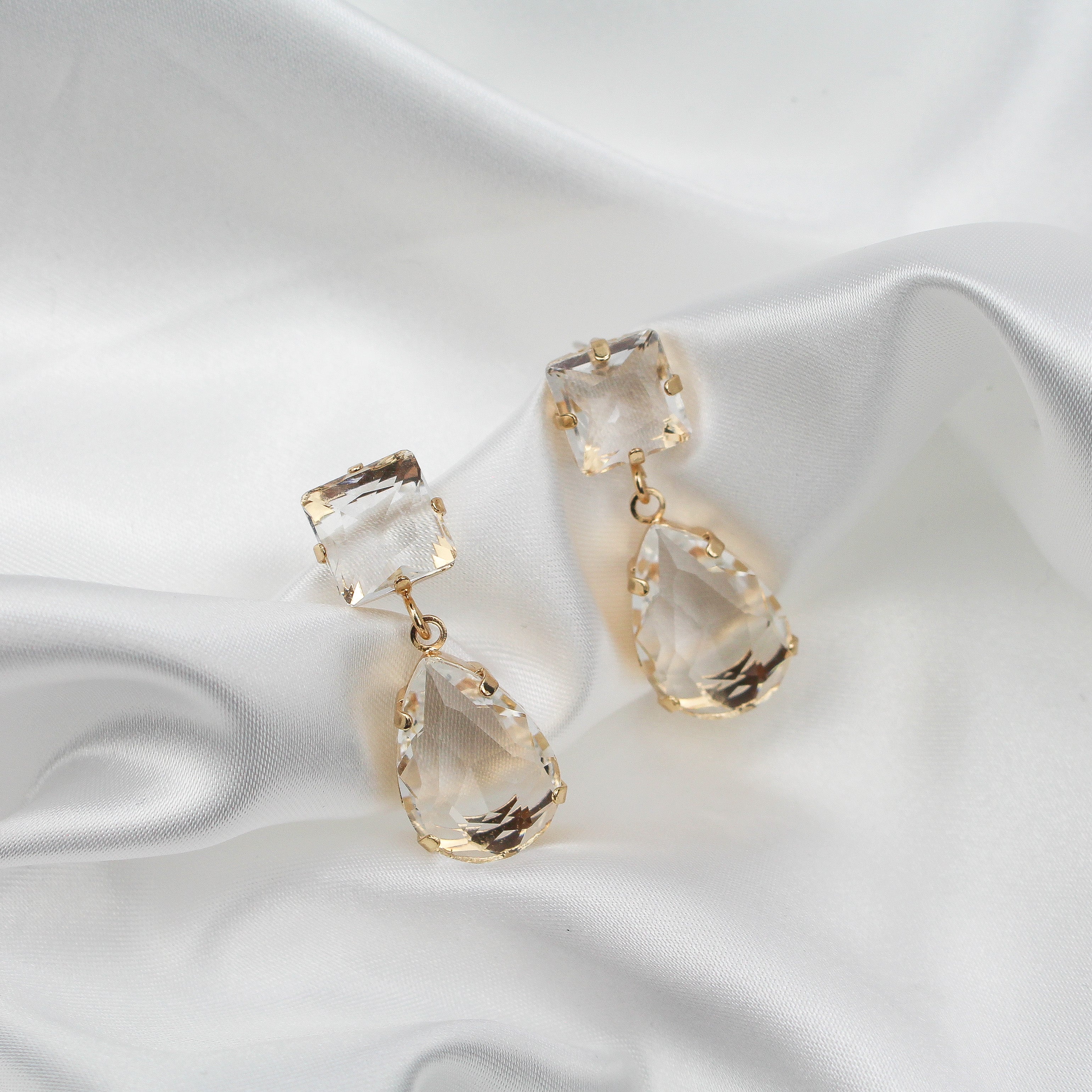 SANREMO EARRINGS - Black & Bloom