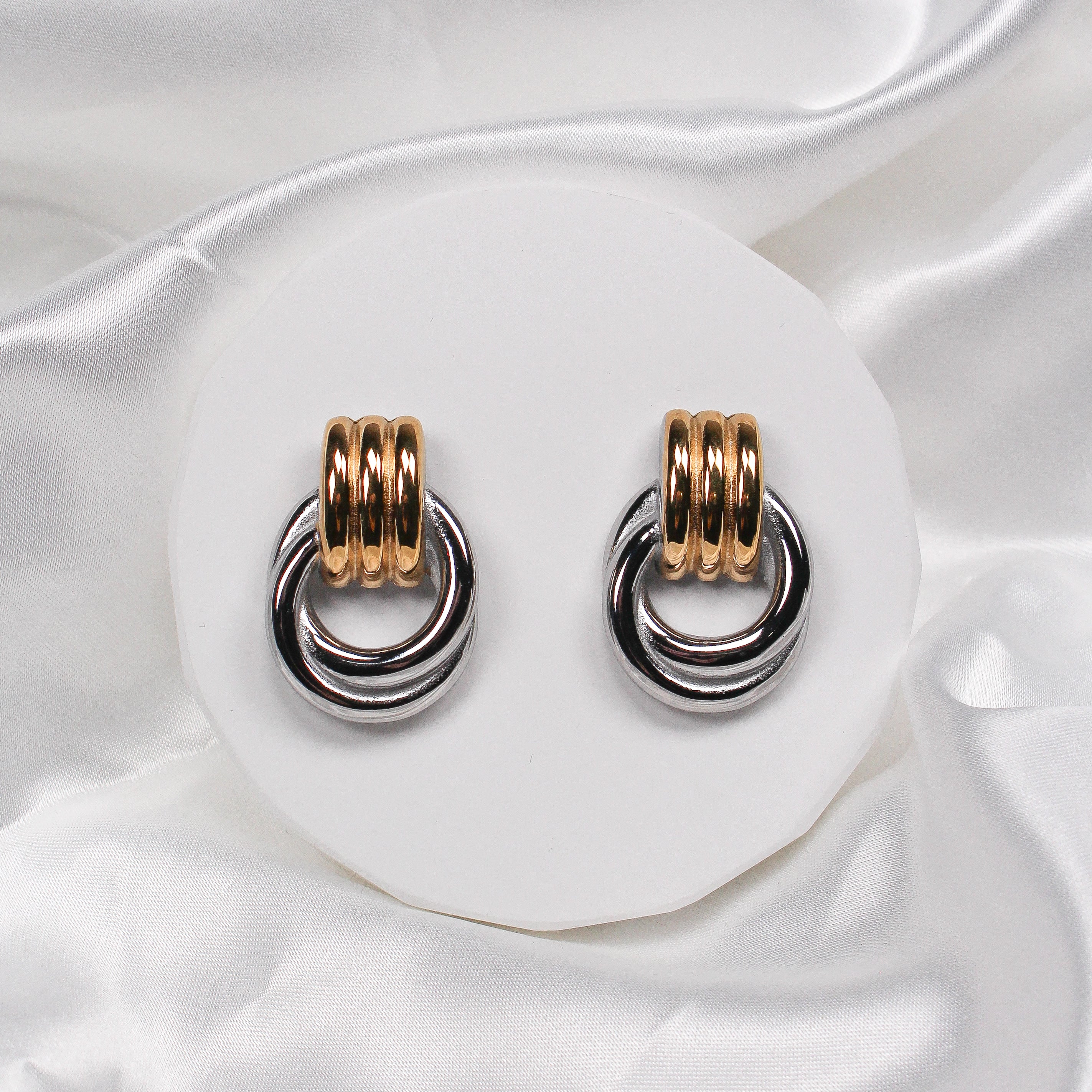 ALLIAGE EARRINGS -  TWO-TONE - Black & Bloom