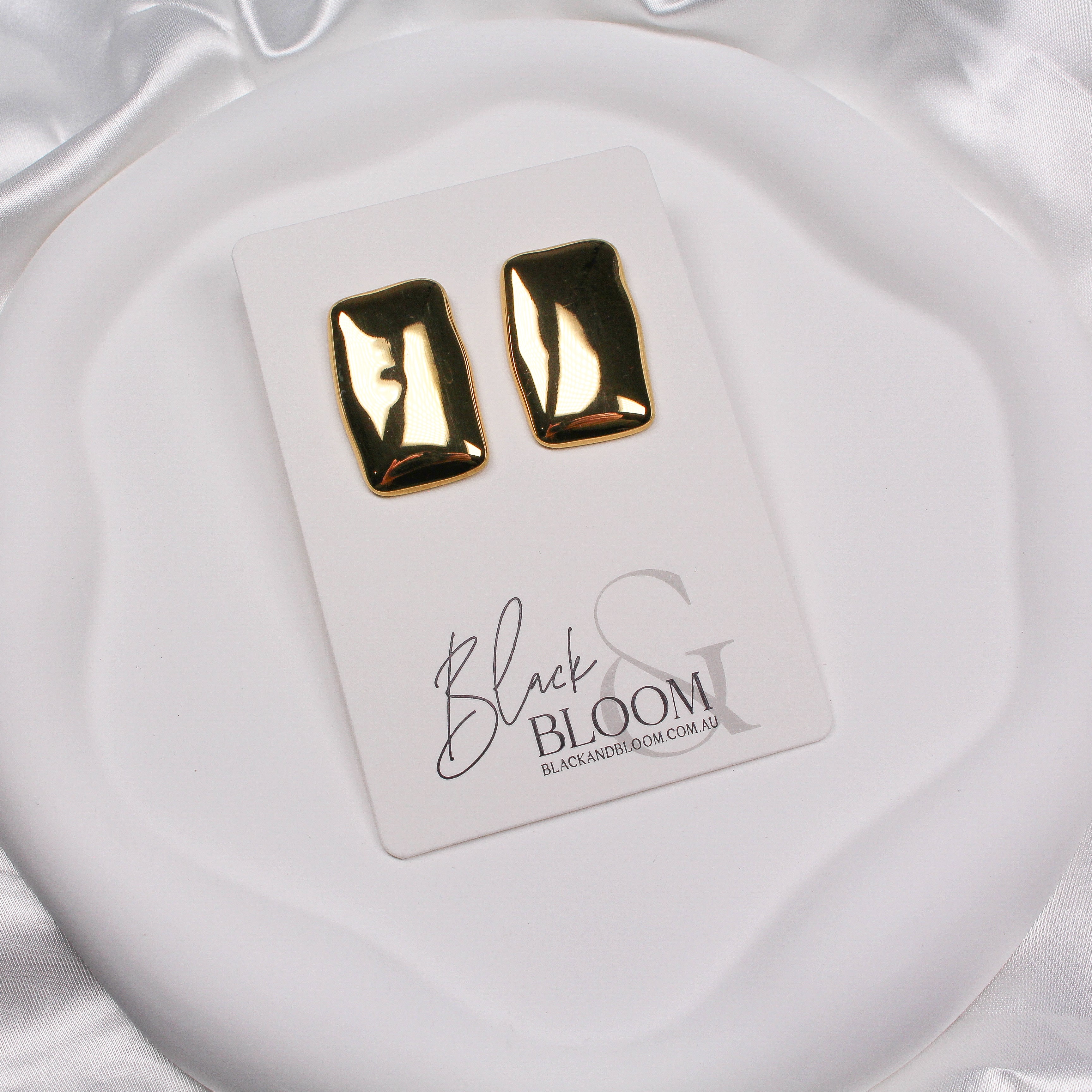 EMBER EARRINGS - Black & Bloom