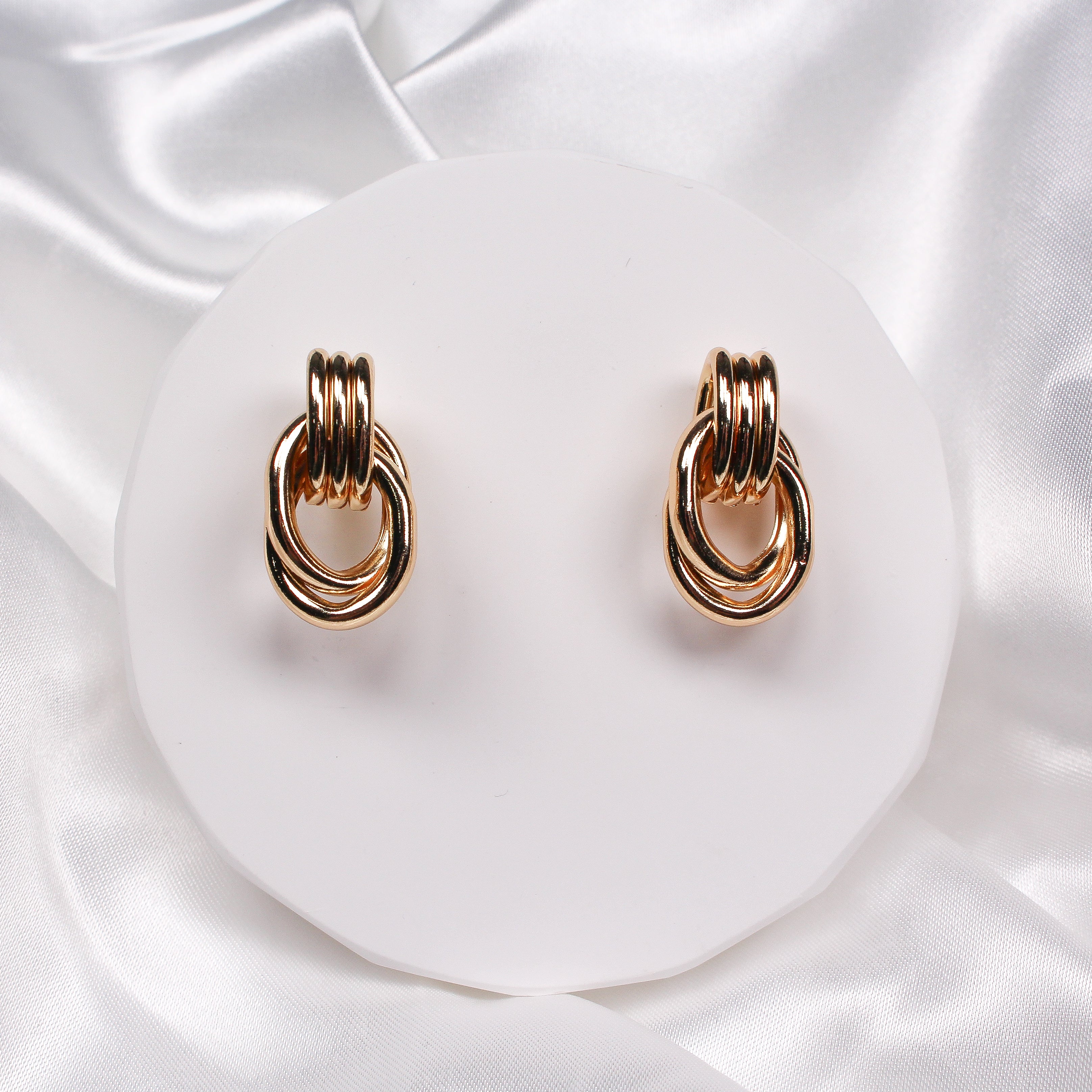 JADE EARRINGS GOLD - Black & Bloom