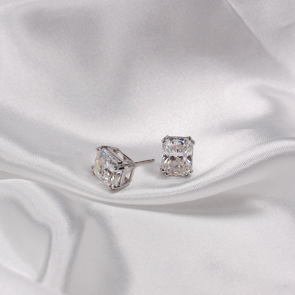 EMERALD MOISSANITE EARRINGS - Black & Bloom