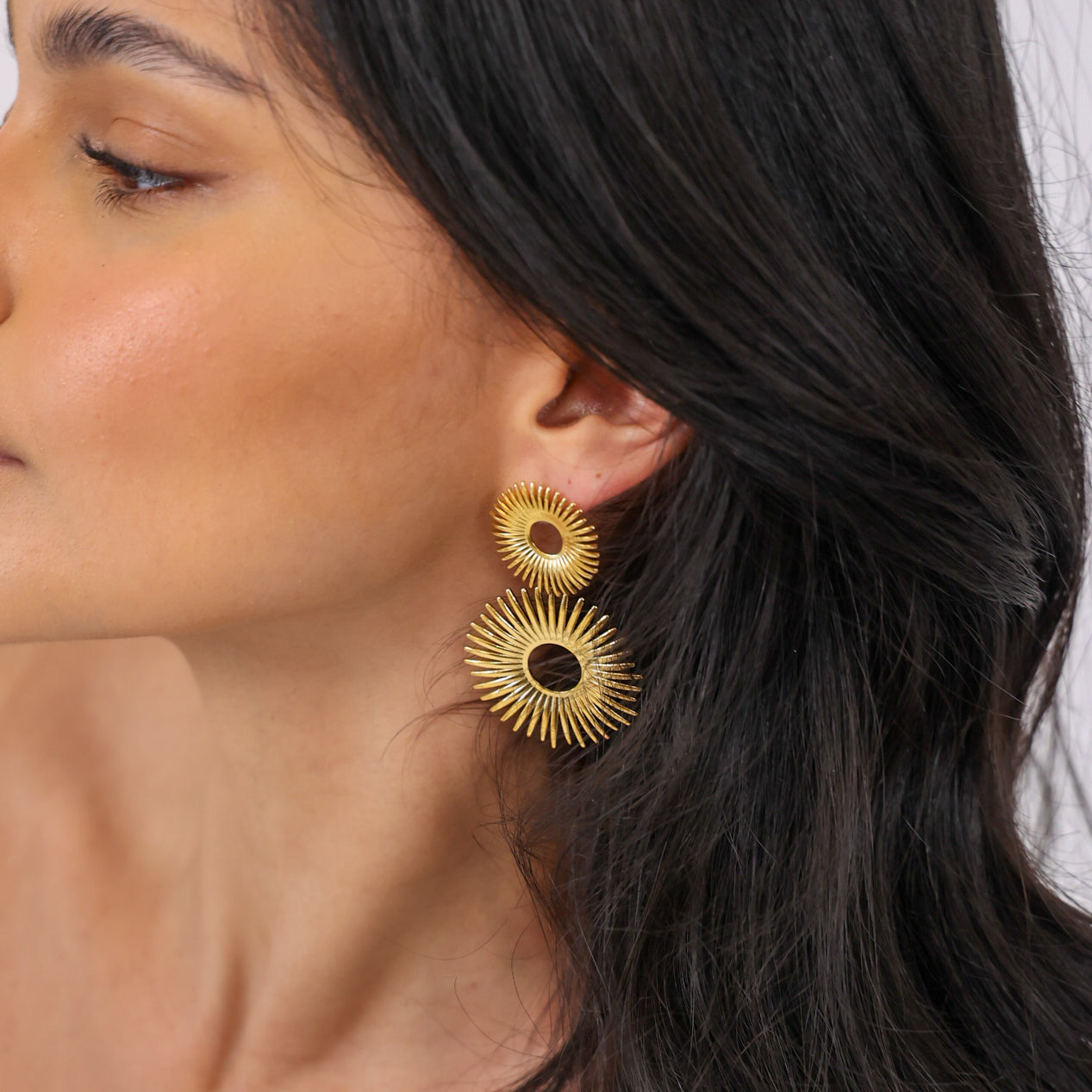 IRIS EARRINGS - Black & Bloom