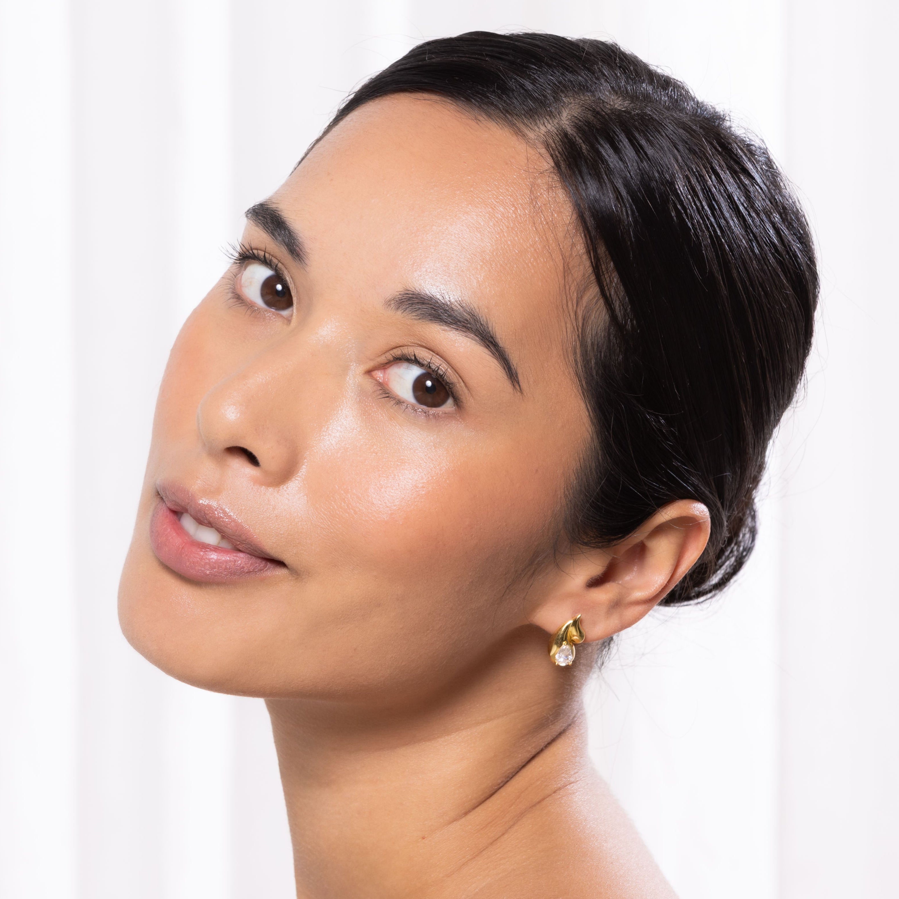 TEAR DROP MOISSANITE EARRINGS GOLD - Black & Bloom