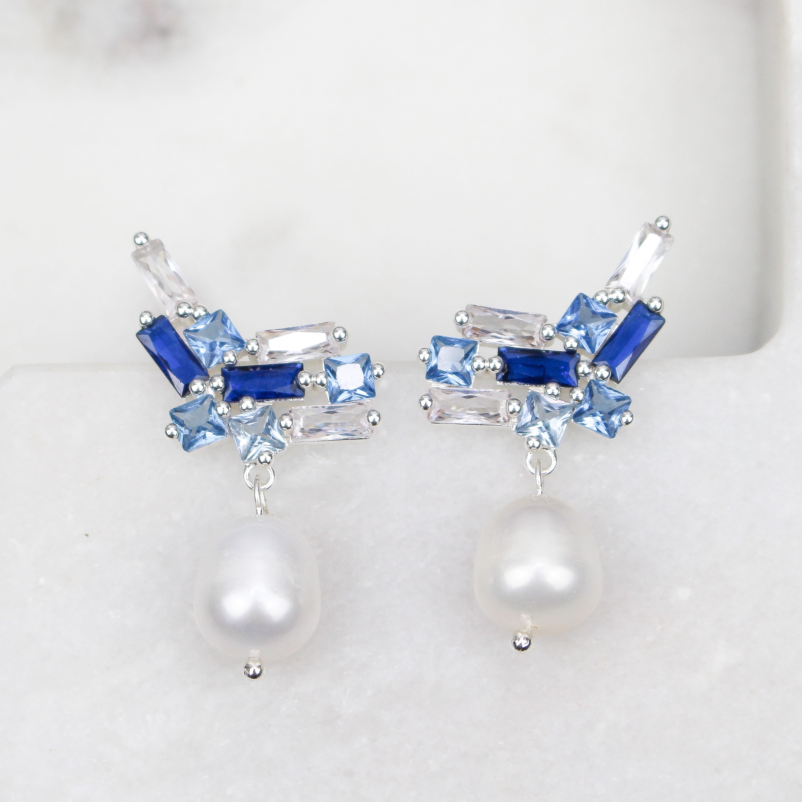 TIA EARRINGS BLUE - Black & Bloom