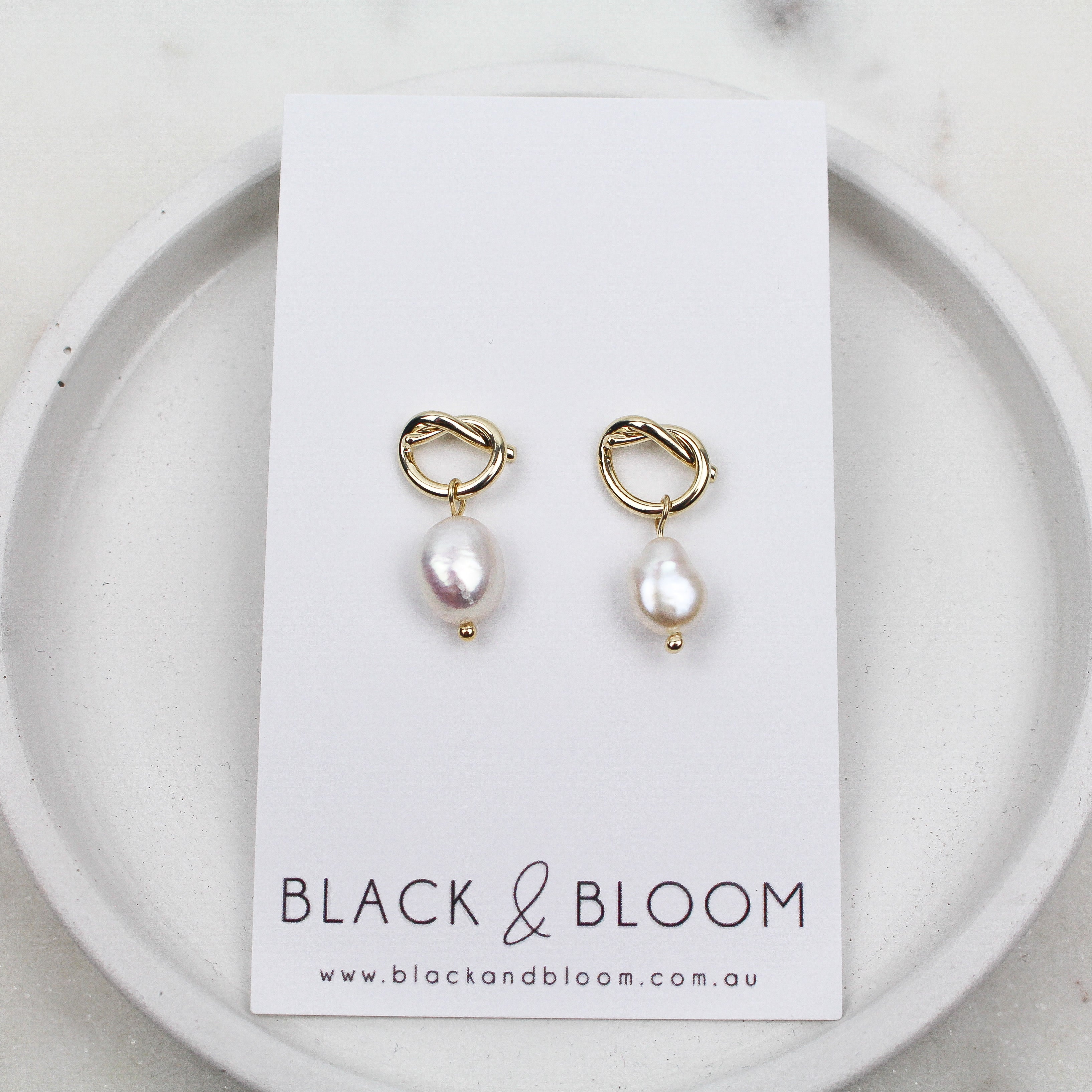 LEONA EARRINGS - Black & Bloom